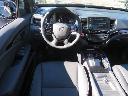 Used 2023 Honda Passport Elite image 23