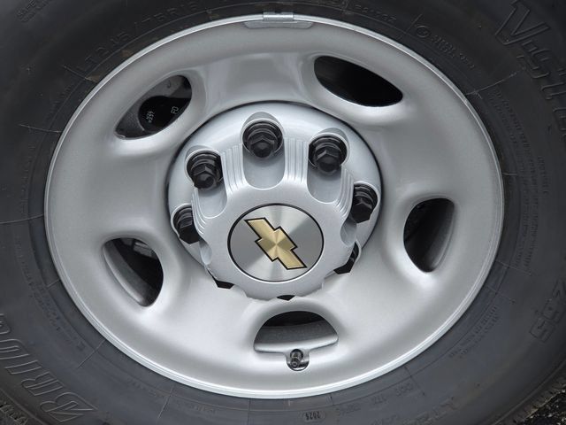 New 2026 Chevrolet Express 2500 w/ Driver Convenience Package RWD image 5