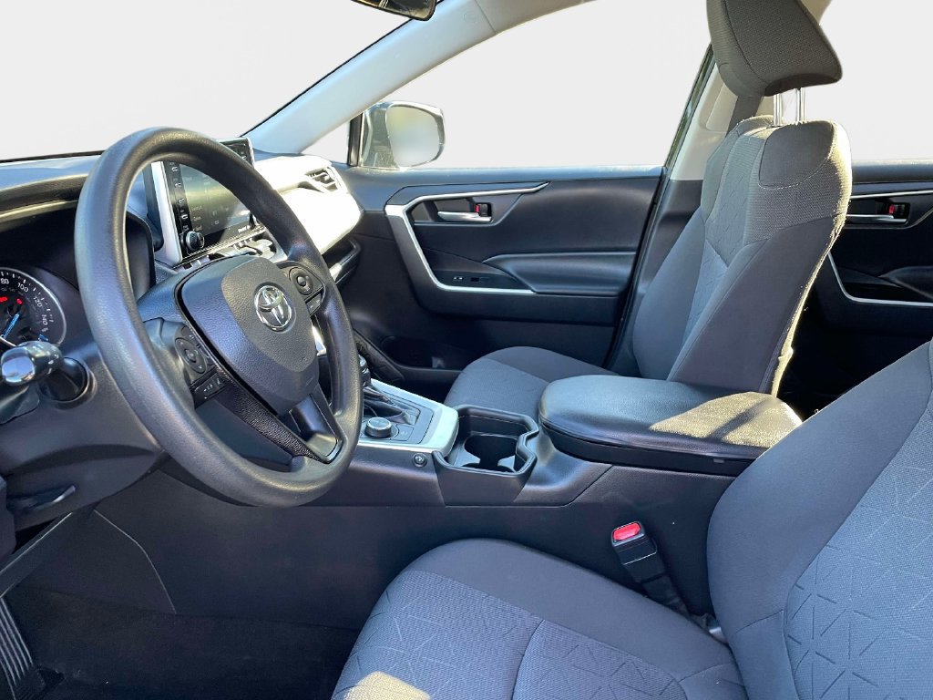 Used 2021 Toyota RAV4 XLE w/ Convenience Package AWD/4WD image 22