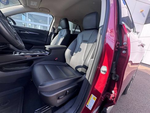 Used 2023 Buick Envision Essence FWD image 13