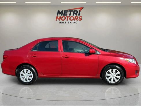 Used 2010 Toyota Corolla S image 4