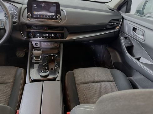 Used 2024 Nissan Rogue SV image 25