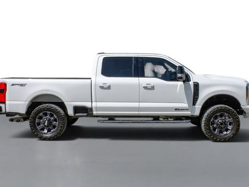 Used 2024 Ford F250 Lariat w/ Lariat Ultimate Package AWD/4WD image 5