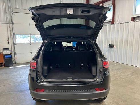 Used 2023 Jeep Compass Limited AWD/4WD image 20