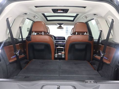 Used 2019 BMW X7 xDrive40i w/ Premium Package AWD/4WD image 10