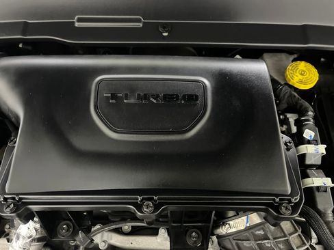 Used 2024 Jeep Compass Trailhawk image 12