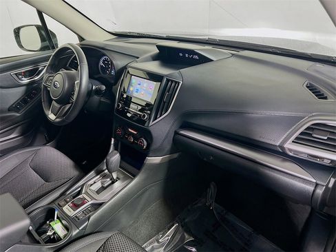 Used 2023 Subaru Forester Premium image 25