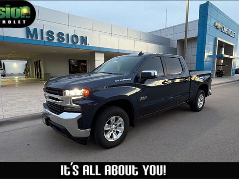 Used 2021 Chevrolet Silverado 1500 LT image 1