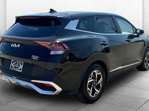 Used 2024 Kia Sportage LX image 5