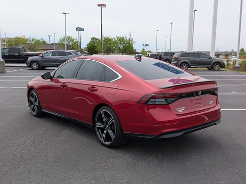 Used 2025 Honda Accord Sport image 5