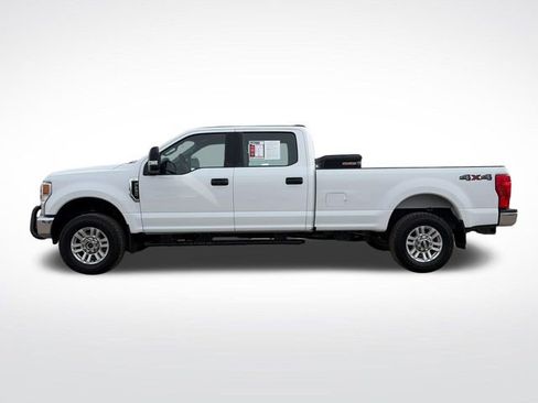 Used 2022 Ford F250 XL w/ Power Equipment Group AWD/4WD image 3