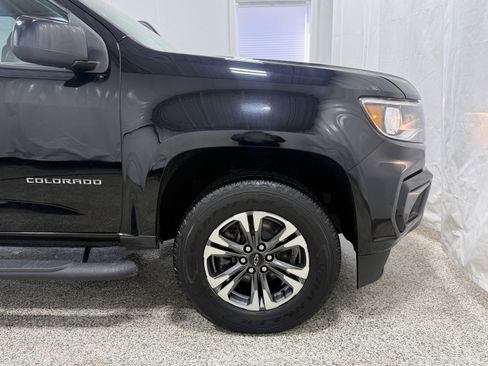 Used 2022 Chevrolet Colorado Z71 w/ Safety Package image 30