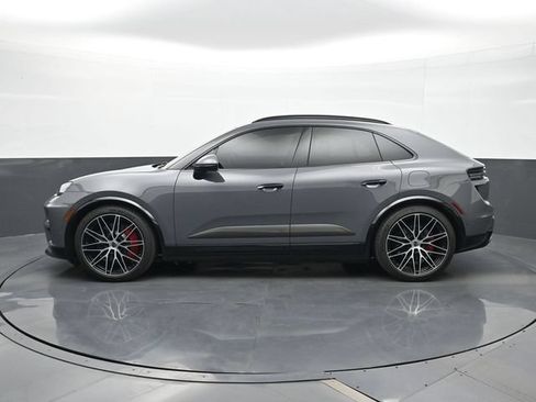 Certified 2025 Porsche Macan Turbo Electric AWD/4WD image 2