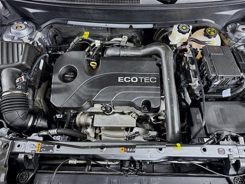 Used 2021 GMC Terrain SLE w/ Driver Convenience Package image 29