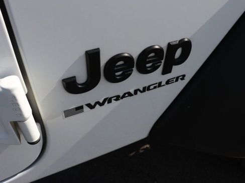 Used 2023 Jeep Wrangler Sport image 6