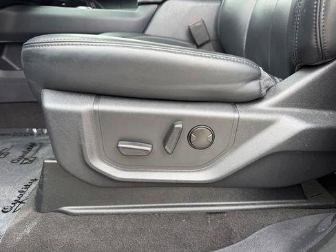 Certified 2024 Ford Expedition XLT RWD image 10