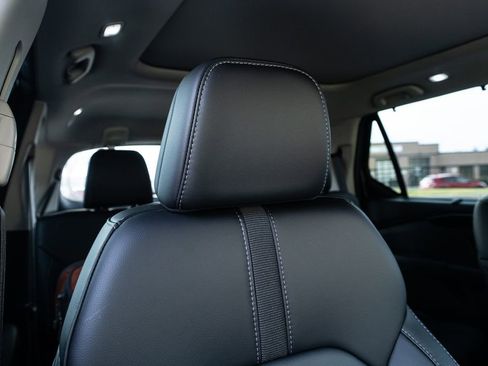 Used 2024 Honda Pilot Touring image 17