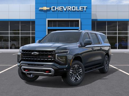 New 2026 Chevrolet Suburban Z71 w/ Comfort Package AWD/4WD image 36