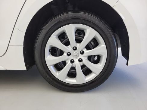 Used 2023 Toyota Corolla LE FWD image 12
