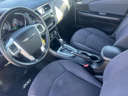 Used 2013 Chrysler 200 Touring w/ Cold Weather Group image 7