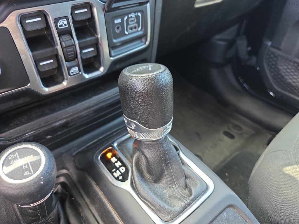Used 2022 Jeep Gladiator Sport AWD/4WD image 35