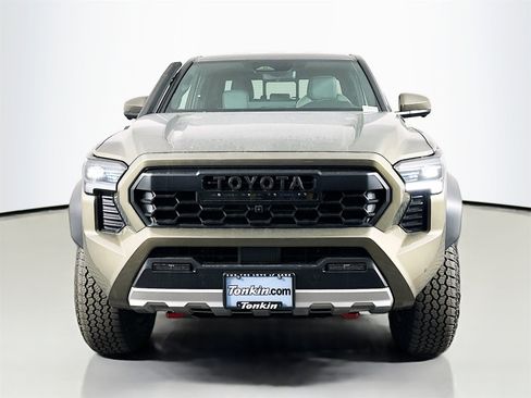 New 2026 Toyota Tacoma Trailhunter image 2
