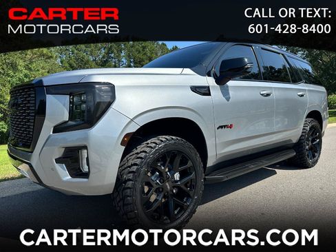 Used 2024 GMC Yukon AT4 w/ Technology Package AWD/4WD image 1