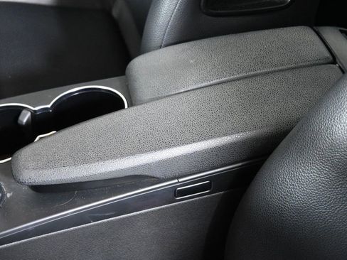 Used 2013 Mercedes-Benz C 300 4MATIC Sedan image 26