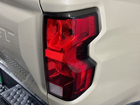 Used 2023 Chevrolet Colorado W/T image 33