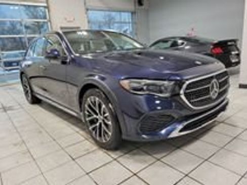 Used 2025 Mercedes-Benz E 450 4MATIC All-Terrain Wagon image 46