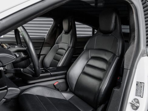 Certified 2020 Porsche Taycan Turbo image 5