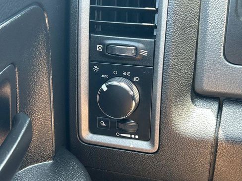 Used 2018 RAM 1500 Tradesman w/ Popular Equipment Group RWD image 40