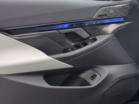 New 2027 BMW M5 Touring AWD/4WD image 14