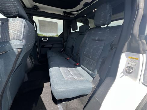 New 2026 Ford Bronco Heritage Edition AWD/4WD image 32