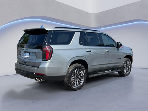Used 2025 Chevrolet Tahoe Z71 AWD/4WD image 5