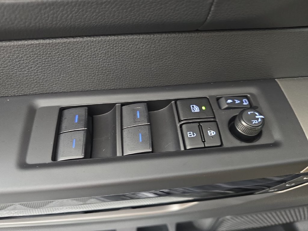 Used 2024 Toyota Tundra Limited AWD/4WD image 24