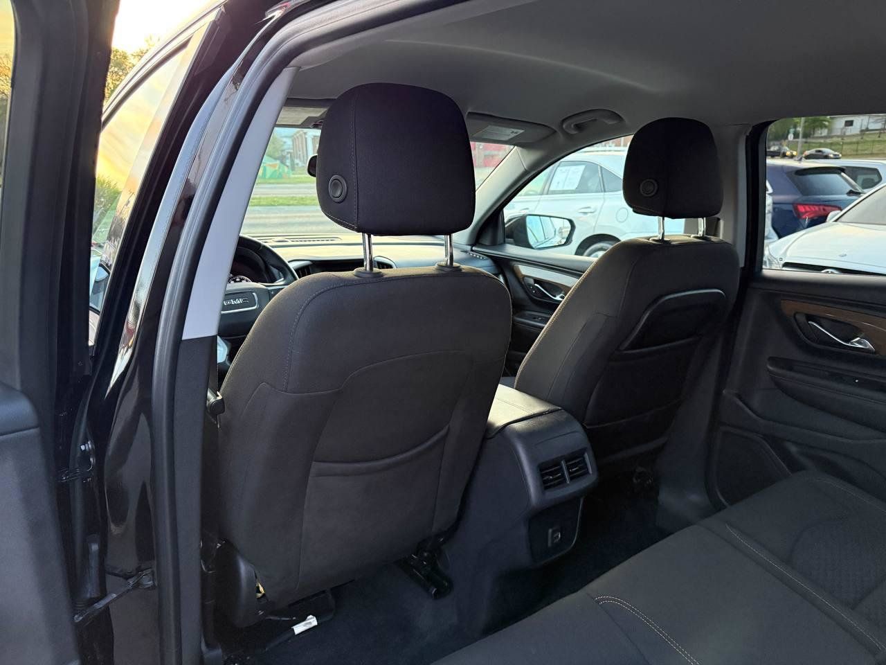 Used 2020 GMC Terrain SLE w/ Driver Convenience Package FWD image 32