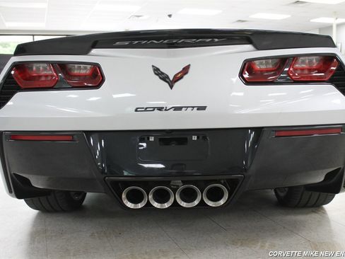 Used 2015 Chevrolet Corvette Stingray Convertible w/ 3LT Preferred Equipment Group RWD image 27