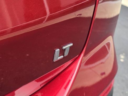 Used 2024 Chevrolet Equinox LT w/ LPO, Floor Liner Package FWD image 7