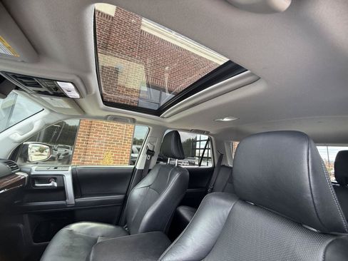 Used 2022 Toyota 4Runner Limited RWD image 18