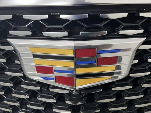 Certified 2024 Cadillac Escalade Luxury AWD/4WD image 31