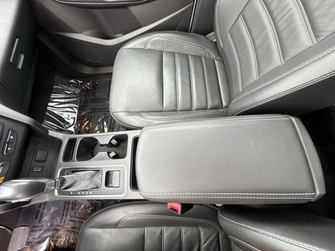 Used 2018 Ford Escape SEL w/ Ford Safe & Smart Package image 23