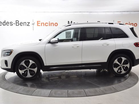 Used 2026 Mercedes-Benz GLB 250 image 3