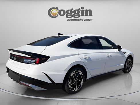 New 2026 Hyundai Sonata SEL FWD image 6