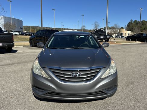 Used 2011 Hyundai Sonata GLS image 2