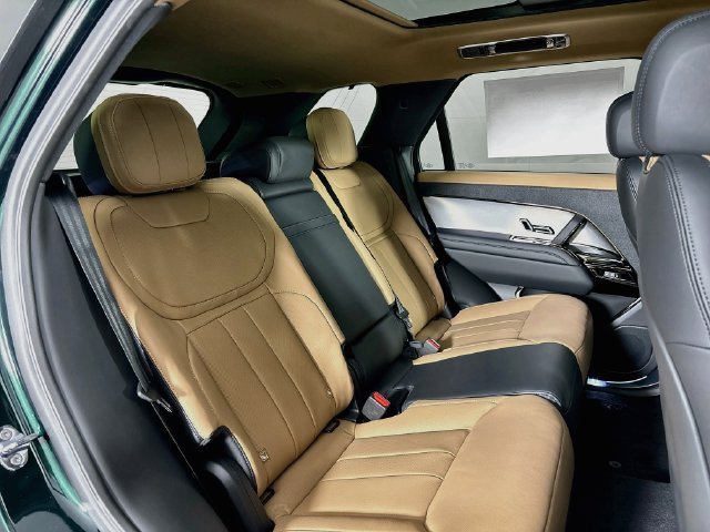 New 2027 Land Rover Range Rover Sport Dynamic SE AWD/4WD image 25