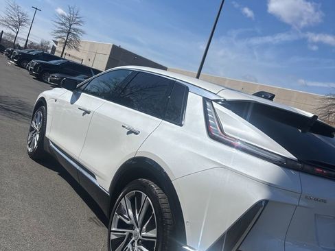 Used 2024 Cadillac Lyriq Luxury w/ LPO, Floor Liner Package image 4