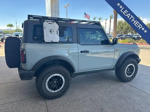 Used 2023 Ford Bronco Badlands w/ Sasquatch Package AWD/4WD image 8