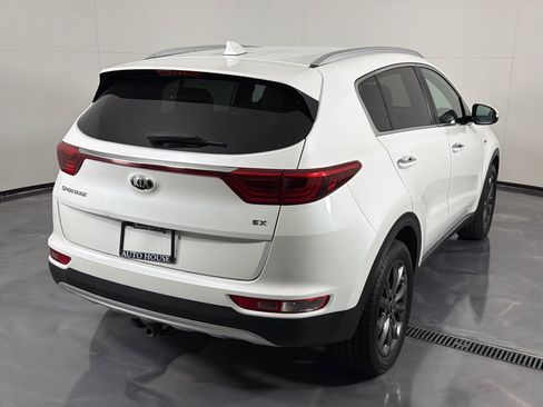 Used 2019 Kia Sportage EX w/ EX Sport Appearance Package AWD/4WD image 5