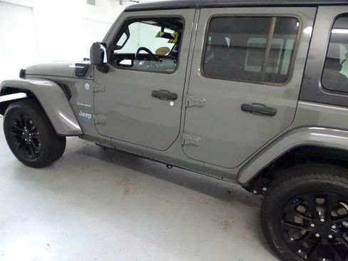 Certified 2023 Jeep Wrangler Unlimited Sahara w/ Cold Weather Group AWD/4WD image 19